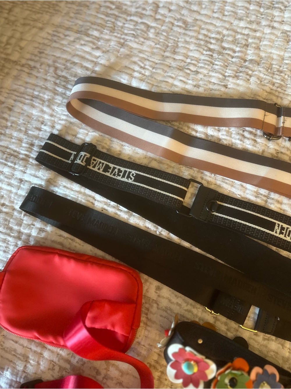 ACCESSORIES BUNDLE - Picture 10 of 11